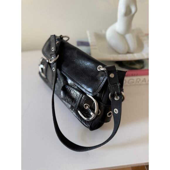 Franco Sarto Black Leather Buckle Shoulder Bag 🖤 - Picture 2 of 5